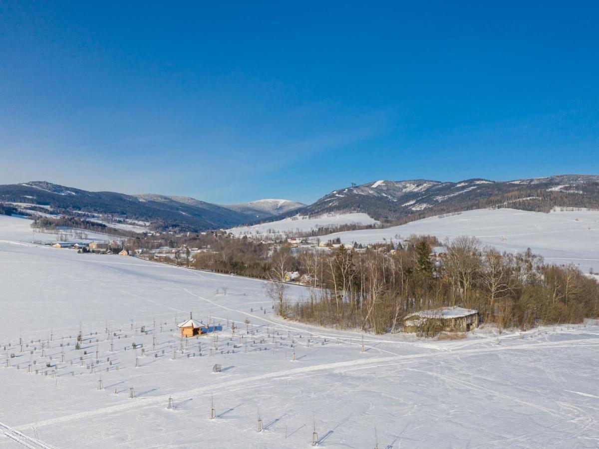Готель Treehous Sneznik S Wellness Долні-Морава Екстер'єр фото