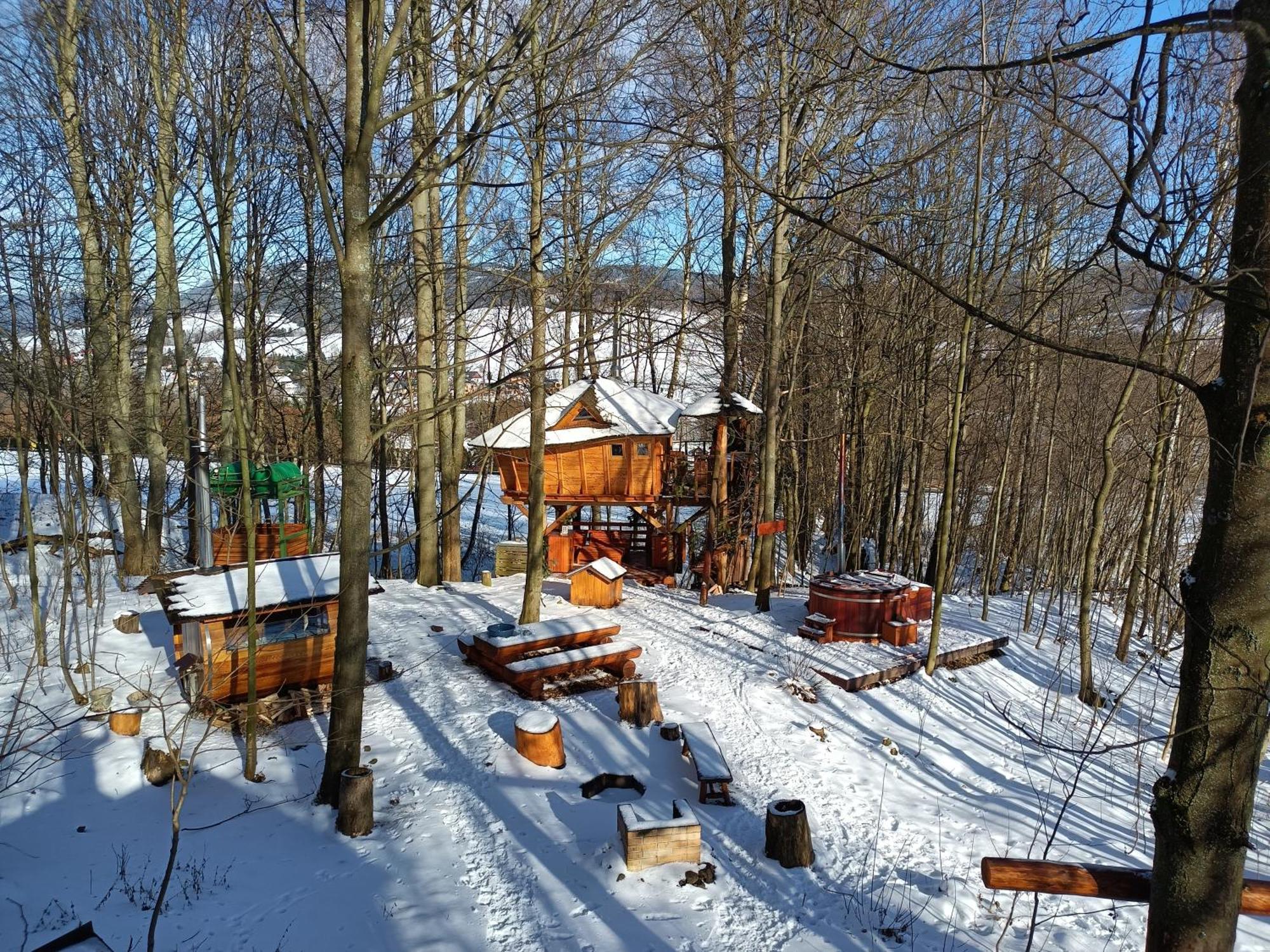 Готель Treehous Sneznik S Wellness Долні-Морава Екстер'єр фото